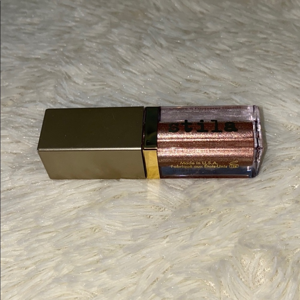 Stila liquid eyeshadow “kitten karma”